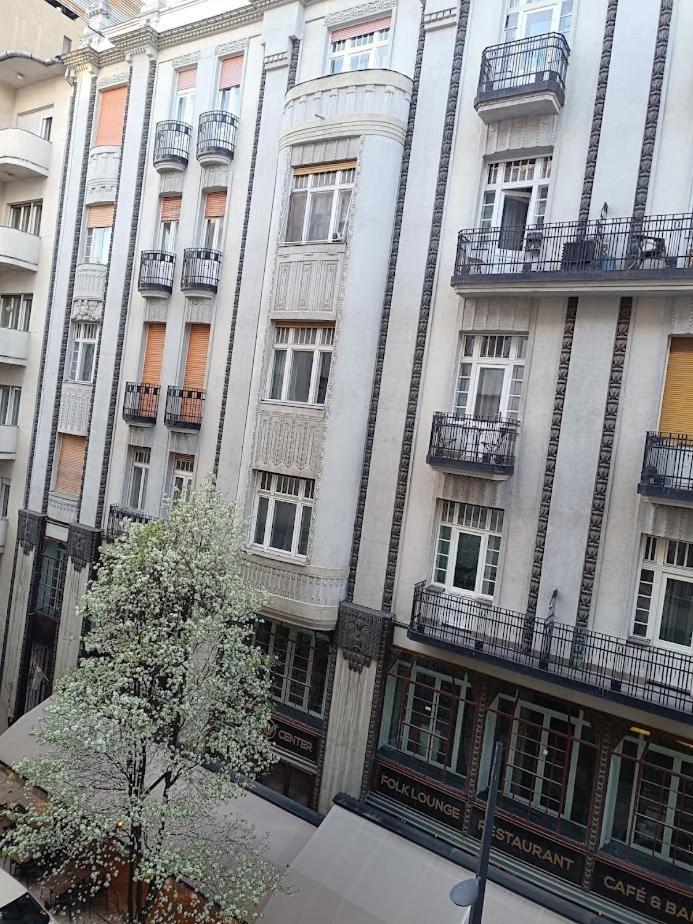Bridgetown Hostel Budapest Exteriör bild